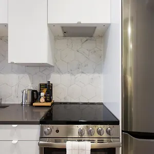 https://the-santamaria-golden-palms-studio-by-den-stays.hotels-in-montreal.org